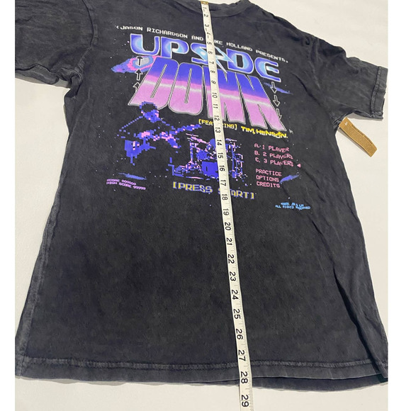 NEW UPSIDE DOWN T-Shirt Vintage Wash Arcade Size Medium - Picture 4 of 5